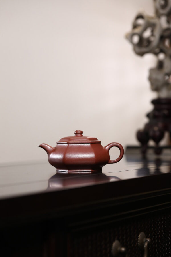 Hexagonal Minglu Zisha Teapot | 六方明炉 | 130ml