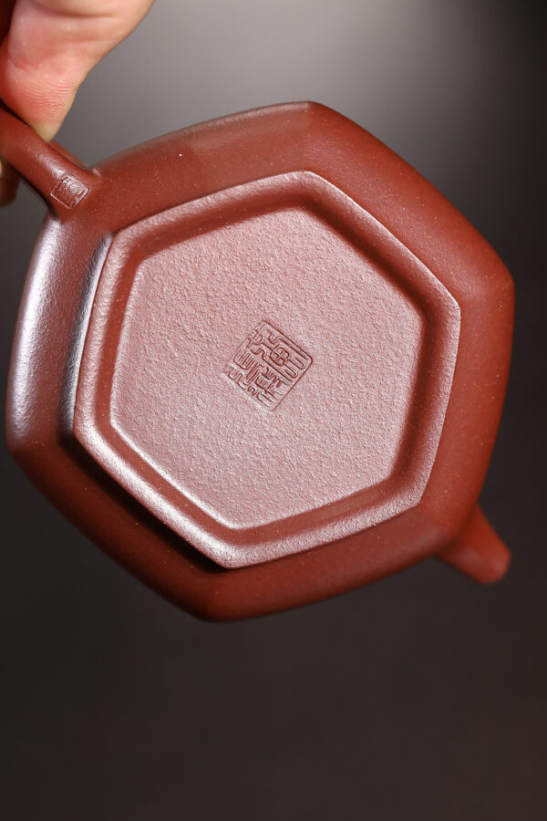 Hexagonal Minglu Zisha Teapot | 六方明炉 | 130ml