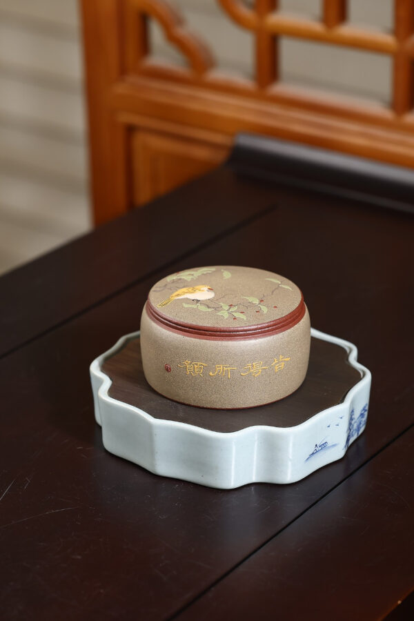 wsxc1778356574604_2 杂件|茶叶罐|花鸟|紫泥粉浆青灰泥|150ml|泥绘|俞永清