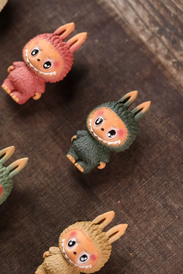 Zisha Labubu Tea Pet｜Handmade Creative Ornament｜Ceramic Decoration｜拉布佈紫砂茶寵