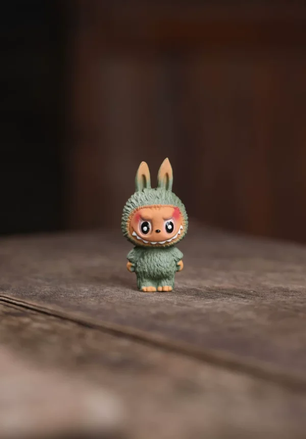 Zisha Labubu Tea Pet｜Handmade Creative Ornament｜Ceramic Decoration｜拉布佈紫砂茶寵