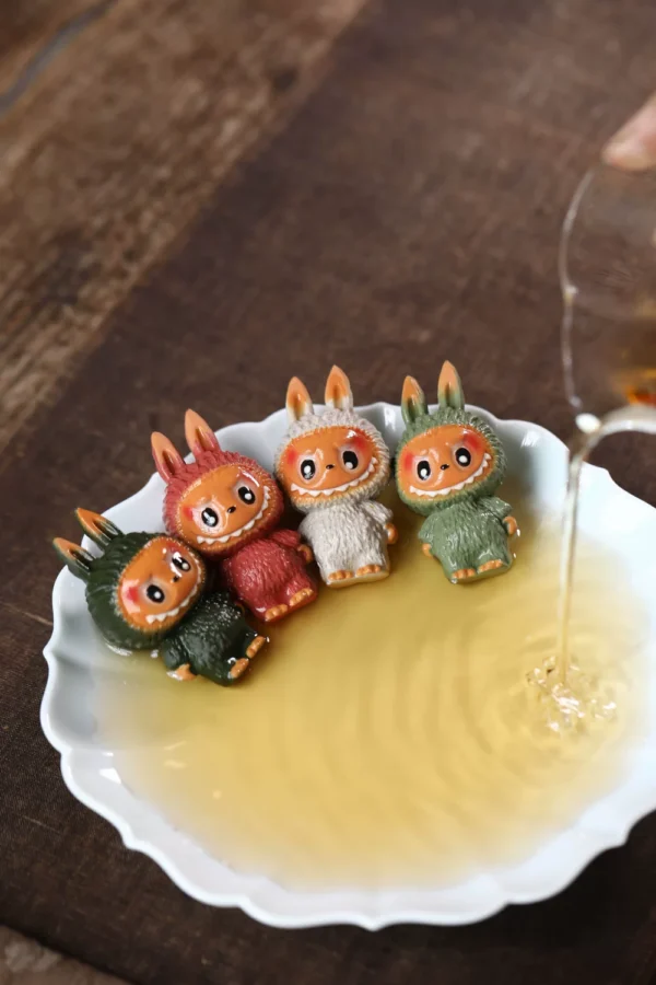 Zisha Labubu Tea Pet｜Handmade Creative Ornament｜Ceramic Decoration｜拉布佈紫砂茶寵