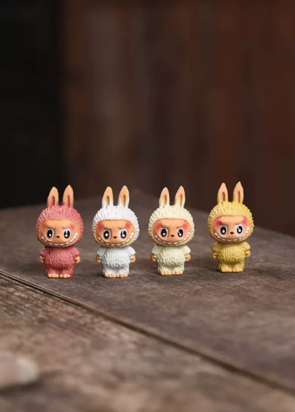 Zisha Labubu Tea Pet｜Handmade Creative Ornament｜Ceramic Decoration｜拉布佈紫砂茶寵