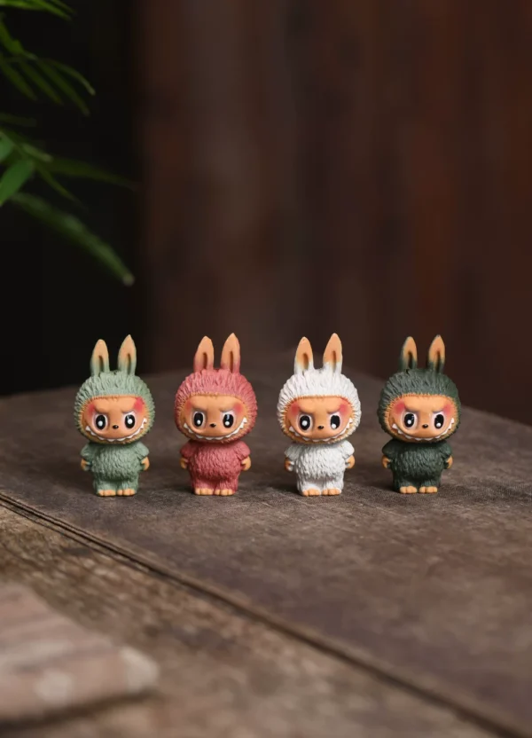 Zisha Labubu Tea Pet｜Handmade Creative Ornament｜Ceramic Decoration｜拉布佈紫砂茶寵