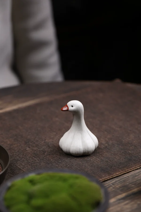 O1CN01eHvWqC1EMqui2H1Y7_!!1950110338 Yixing Zisha Tea Pet Ornament | Garlic Duck | Mini Tea Play | Tea Ceremony Accessory | 蒜了鴨