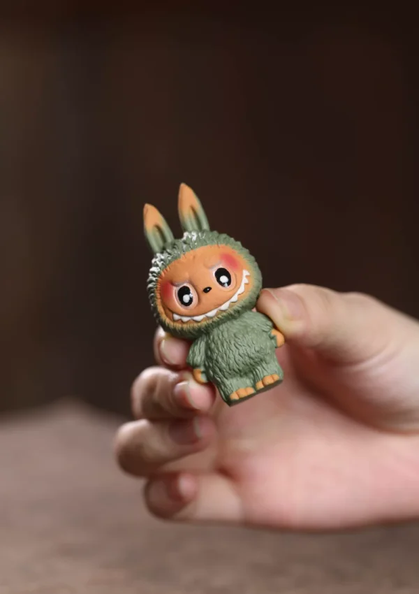 Zisha Labubu Tea Pet｜Handmade Creative Ornament｜Ceramic Decoration｜拉布佈紫砂茶寵