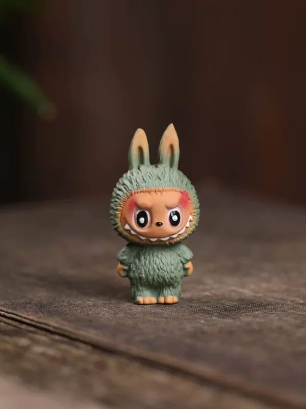 Zisha Labubu Tea Pet｜Handmade Creative Ornament｜Ceramic Decoration｜拉布佈紫砂茶寵