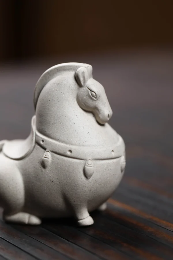 O1CN01xLKjc21EMqycNypz3_!!1950110338 Zisha Tang Horse Tea Pet|Handmade Cute Animal|Ceramic Ornament|唐馬紫砂茶寵
