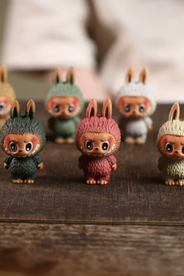 Zisha Labubu Tea Pet｜Handmade Creative Ornament｜Ceramic Decoration｜拉布佈紫砂茶寵