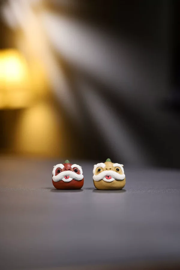 O1CN01b95UtgDcY9L1bRxv_!!3012228851 Yixing Zisha Cultivable Tea Pet|Lion Dance Ornament|Chinese Style Tea Table|醒狮摆件