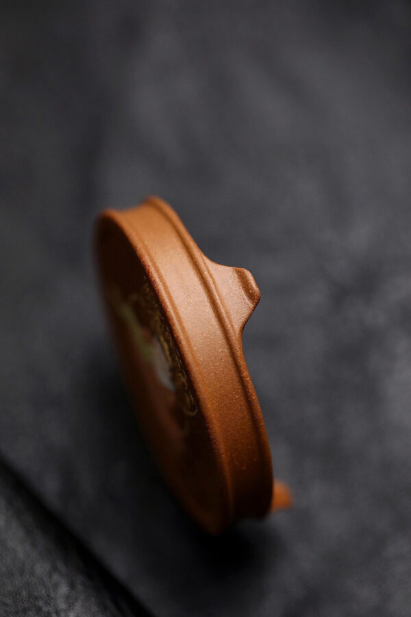 Miscellaneous Ware | Dunhuang Wuxiang Gai Zhi | Duan Clay | diameter 6.5cm | height 1.5cm | slip painting | 盖置