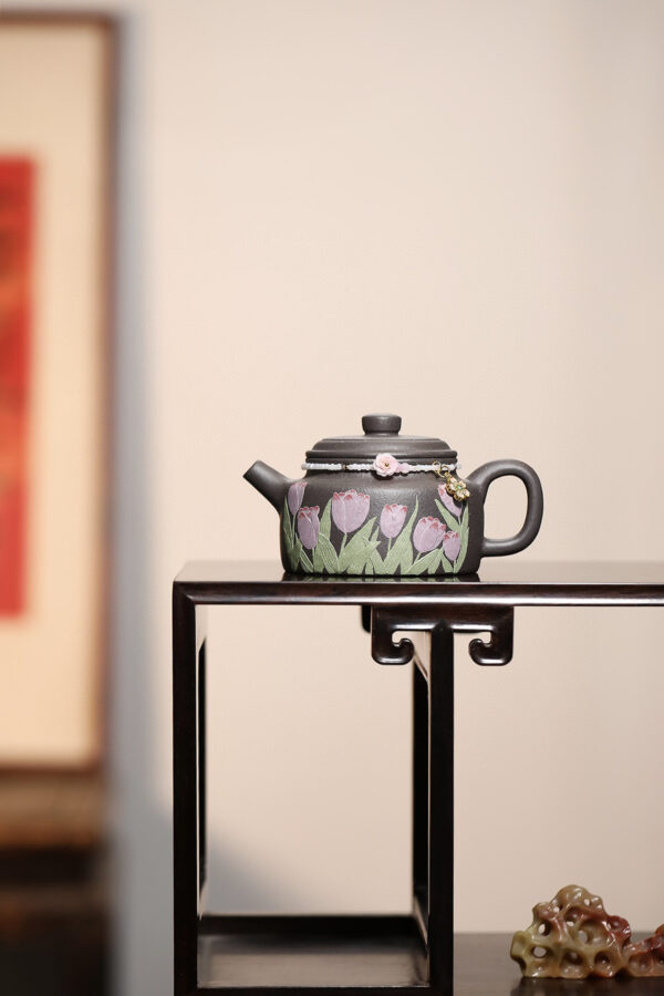 Slip Painting | Dezhong Teapot | Blue Grey Clay | 130ml | Slip-Painted Tulip | 泥绘郁金香