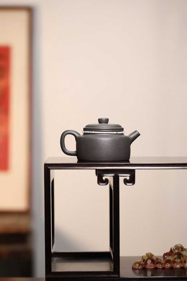 Slip Painting | Dezhong Teapot | Blue Grey Clay | 130ml | Slip-Painted Tulip | 泥绘郁金香