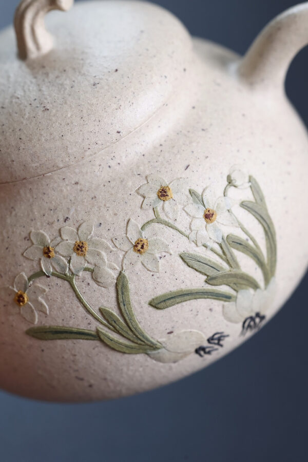 Original Yixing Zisha Teapot | Eggplant Shape | December Narcissus | White Jade Duan Ni | 100ml | 茄瓜