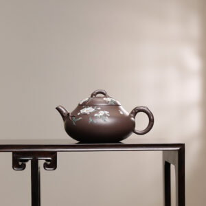 Yixing Zisha Teapot | Spring Breeze Touching Face |  Dashuitan Tianqing Clay | 170ml | 春拂面