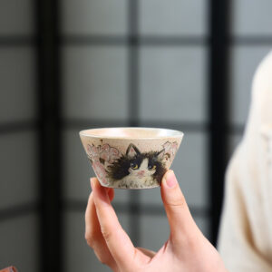 Yixing Zisha Master Cup | Slip-Painted Cats Playing in Spring Stream | Wood-Fired | 90ml | 猫嬉春涧