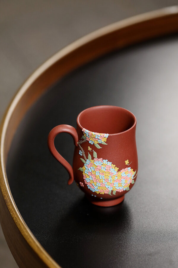 Master Cup | Fine Relief Painted Hydrangea Master Cup Qing Cement Clay | 170ml | 绣球花